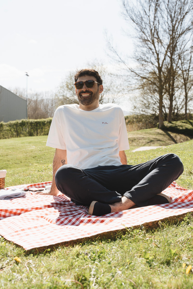 Look veraniego de hombre con alpargatas